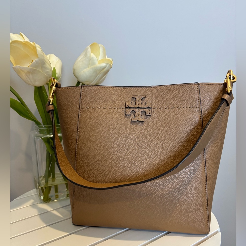 NWOT Tory Burch McGraw Bucket Hobo Bag